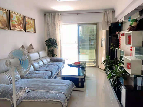 电梯中层，三房两厅两卫精装修，63.5万