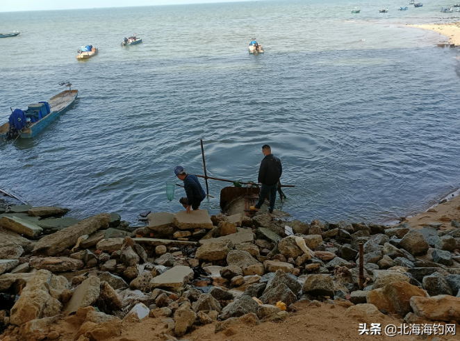 北海垂钓：北海高德古镇周边海域用瓶子钓鱼游玩