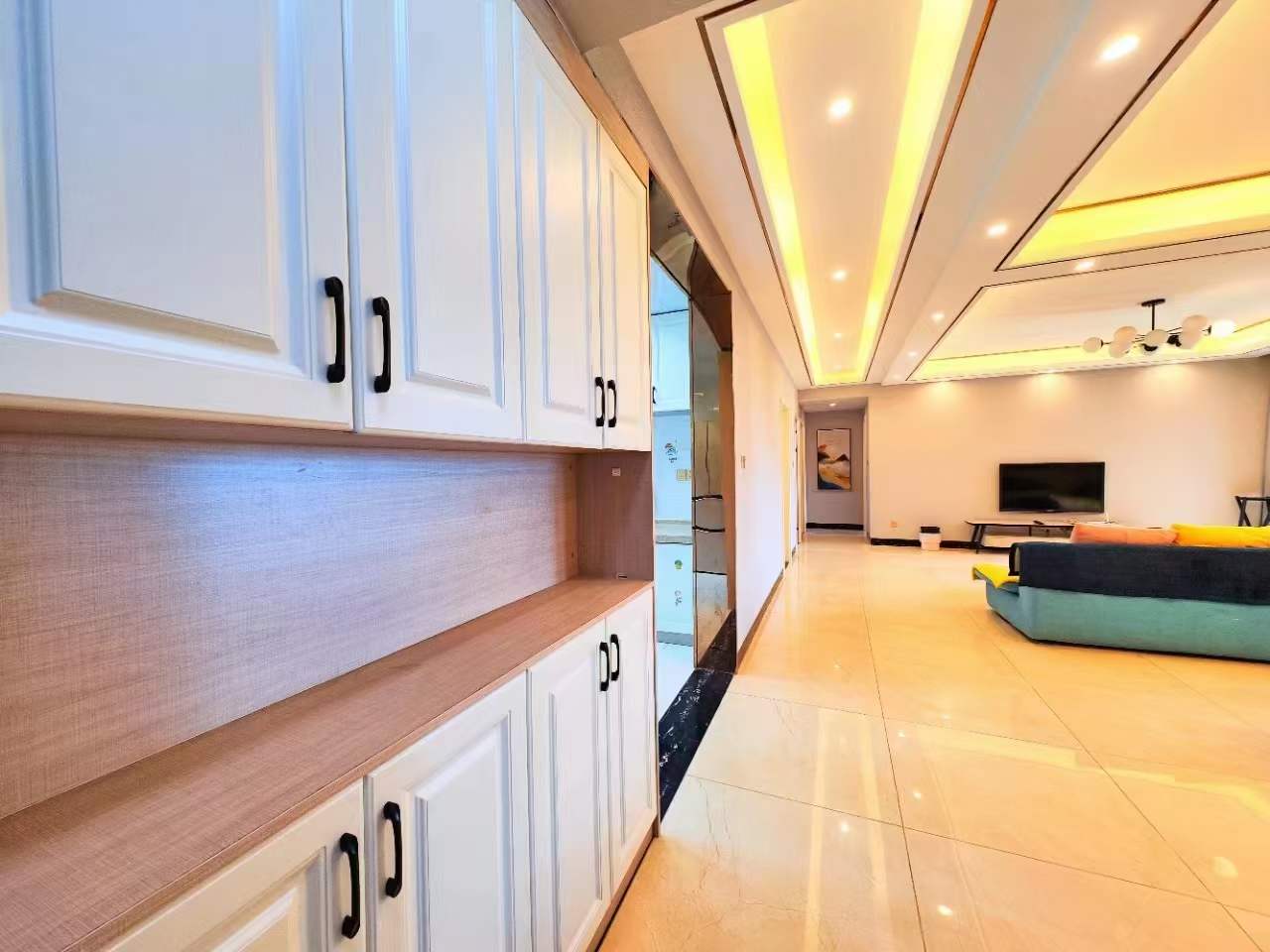 大都金沙湾，大都金沙湾，137平精装，售价：70.8万