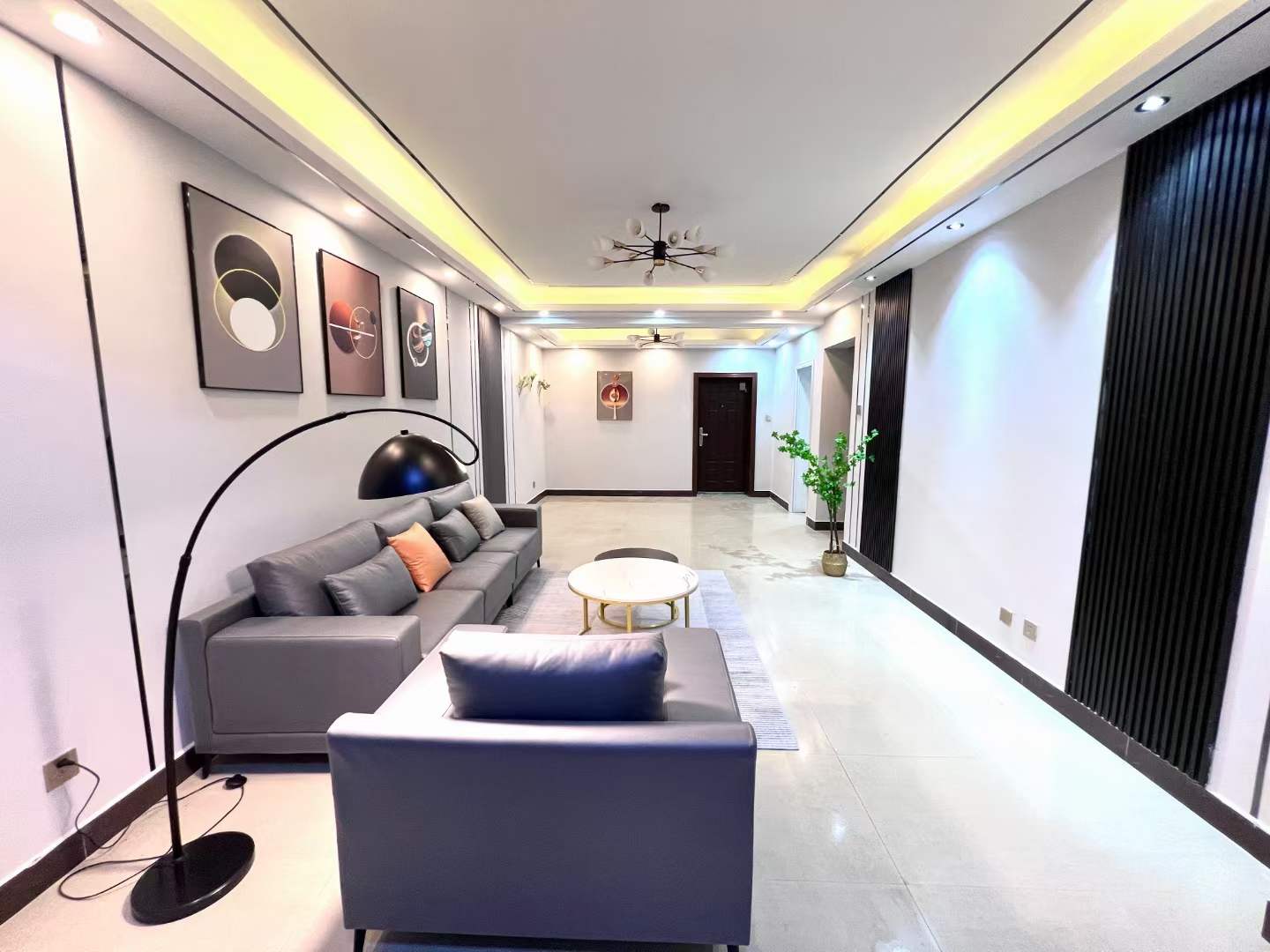 【滨城大厦】面积：132.84 平，户型：3房2厅2卫 ，价格：59.8万