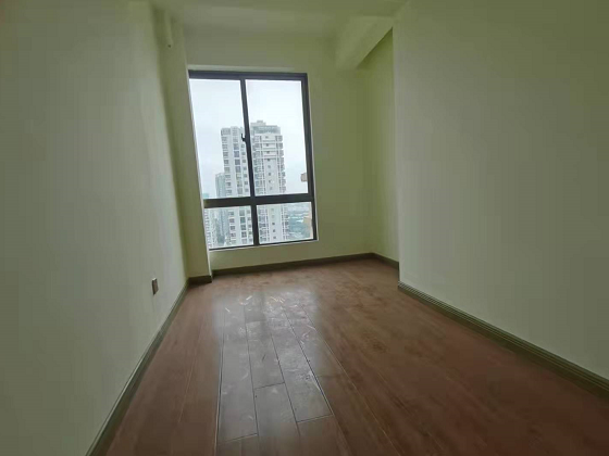 中南明珠花园电梯57.4平正规两房，仅售31.5万