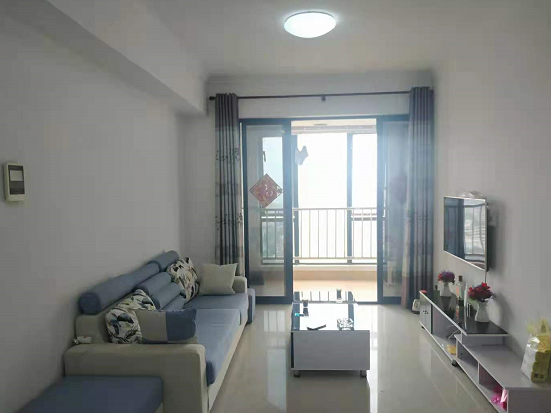 高层看海，装修干净拎包入住，80多平米2房