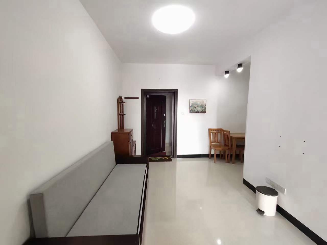 北师大附中学区君临西海岸小两房，售价22.8万