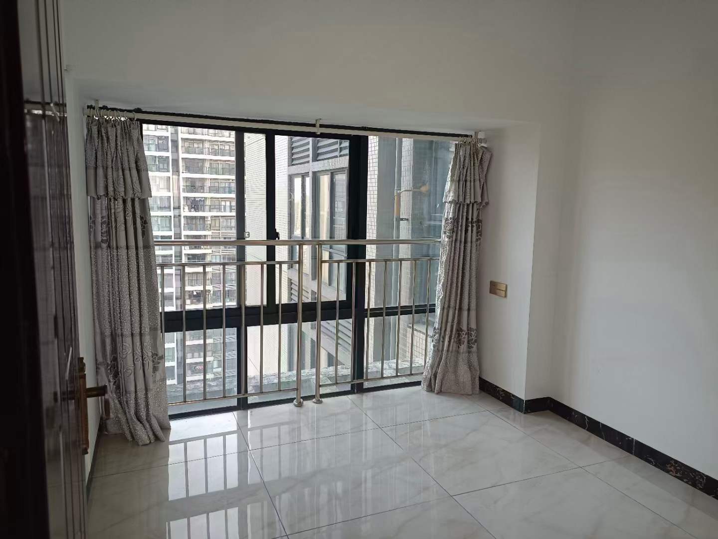 嘉盛名都高层88.69平，正规三房两厅两卫，仅售58.5万